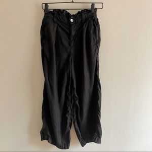 Zara womens black paperbag cropped wide leg pants size small